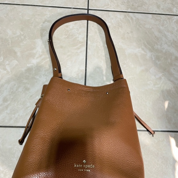 Kate Spade Pebbled Leather Bucket Bag in Tan - Picture 2 of 11